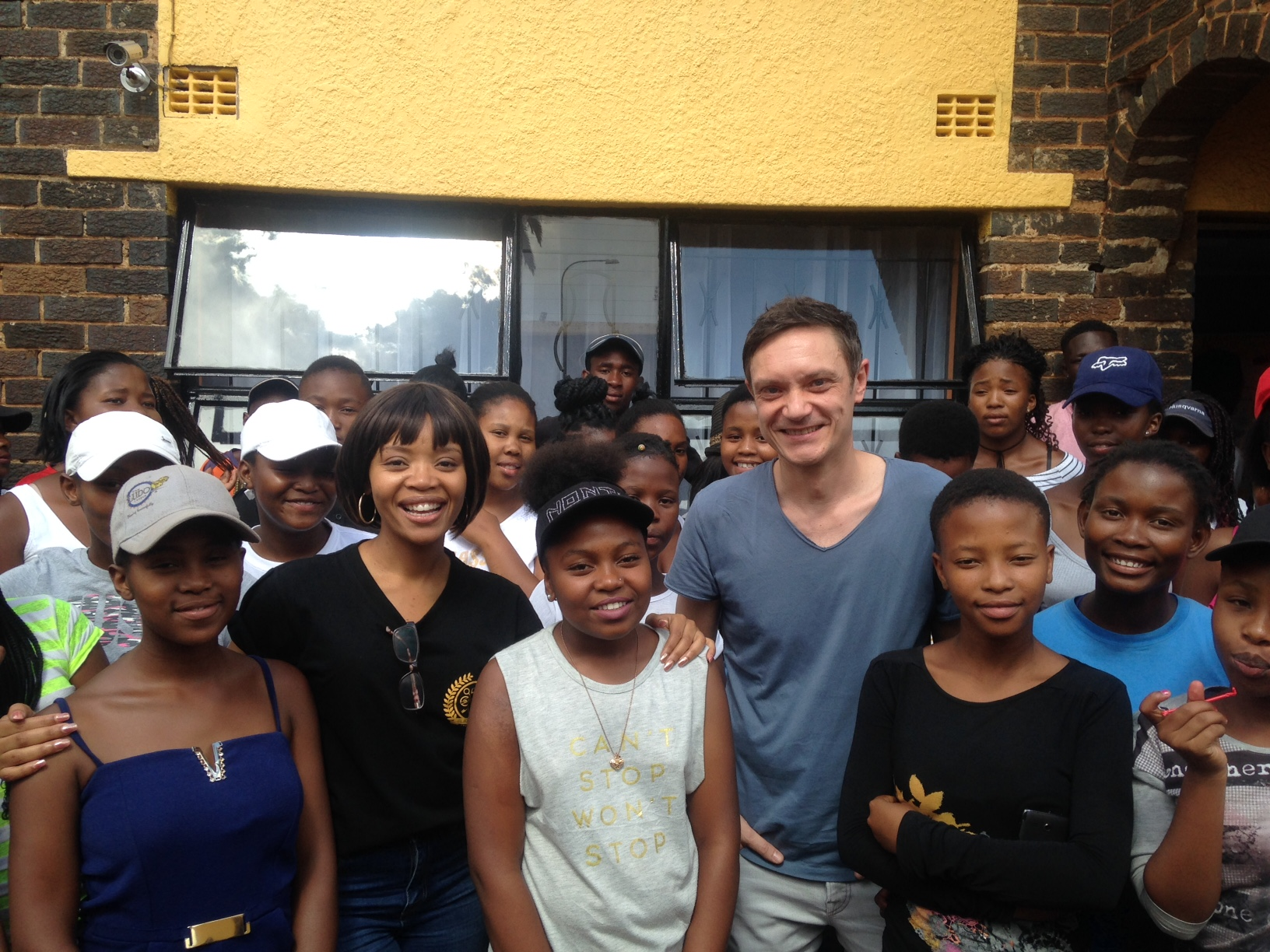 Ralf GUM meets Soweto Gospel Choir - Ramasedi (Ralf GUM Main